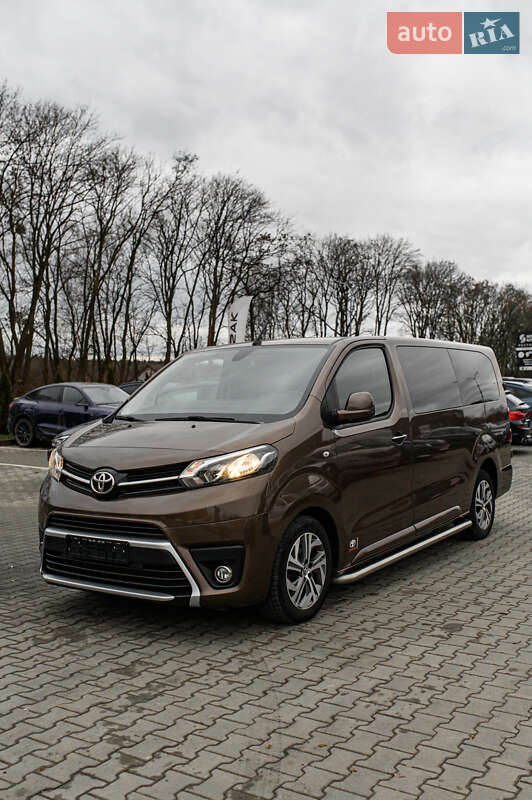 Мінівен Toyota Proace 2018 в Львові