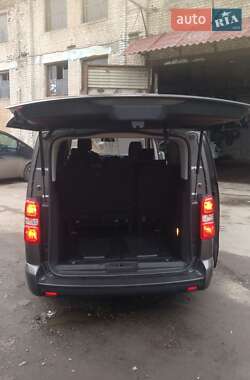Минивэн Toyota Proace 2019 в 