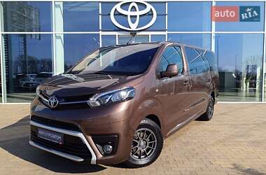 Минивэн Toyota Proace 2022 в Киеве