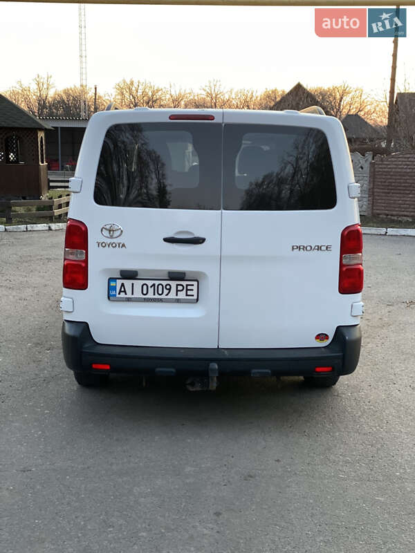 Мінівен Toyota Proace 2017 в Білій Церкві