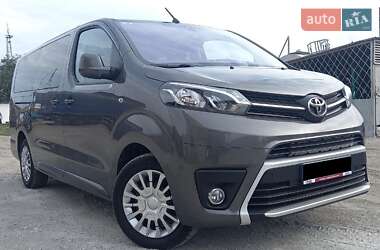 Мінівен Toyota Proace 2023 в 
