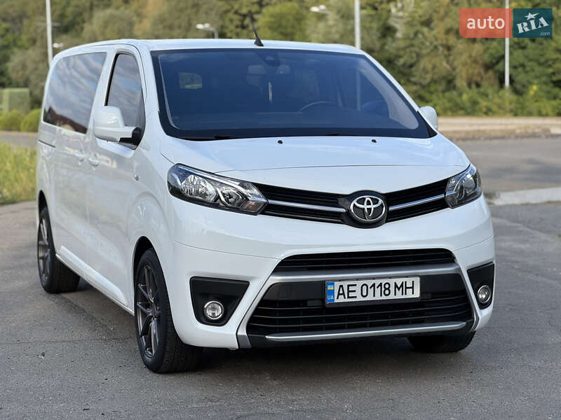 Мінівен Toyota Proace 2019 в Дніпрі