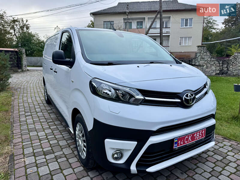 Грузовой фургон Toyota Proace 2023 в Калуше