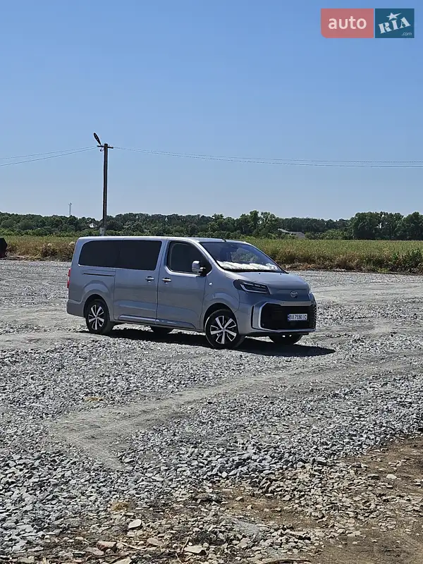 Toyota Proace 2024