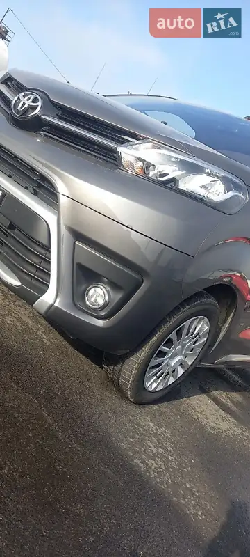 Toyota Proace 2023