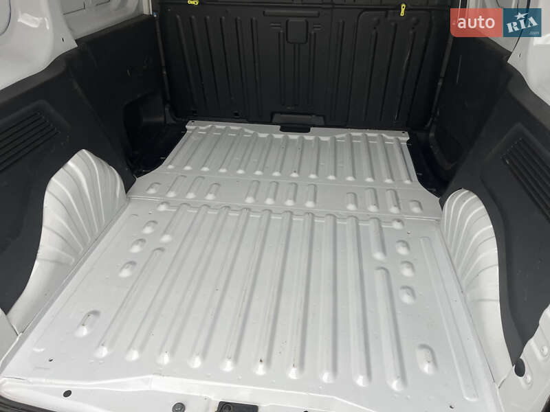 Вантажний фургон Toyota Proace 2024 в Калуші фото 14 Вантажний фургон Toyota Proace 2024 в Калуші