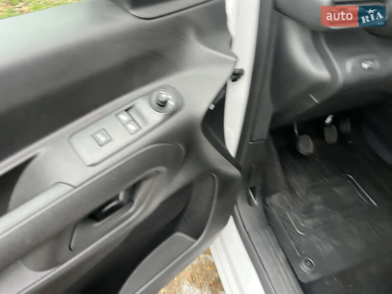 Вантажний фургон Toyota Proace 2024 в Калуші фото 17 Вантажний фургон Toyota Proace 2024 в Калуші