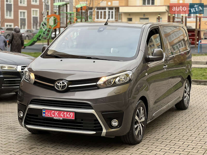Микроавтобус грузовой (до 3,5т) Toyota Proace 2018 в Черновцах