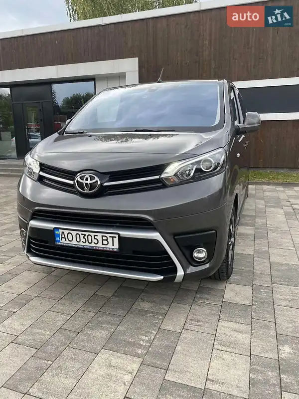 Toyota Proace 2024