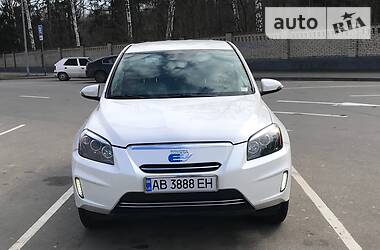 Позашляховик / Кросовер Toyota RAV4 EV 2012 в 