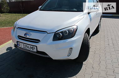 Внедорожник / Кроссовер Toyota RAV4 EV 2013 в Василькове
