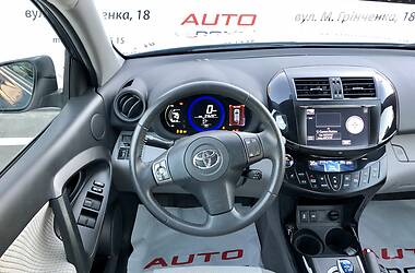 Внедорожник / Кроссовер Toyota RAV4 EV 2014 в Киеве