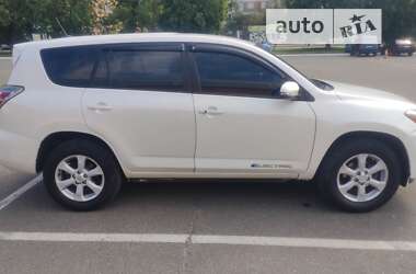 Toyota RAV4 EV 2013 Toyota RAV4 EV 2013