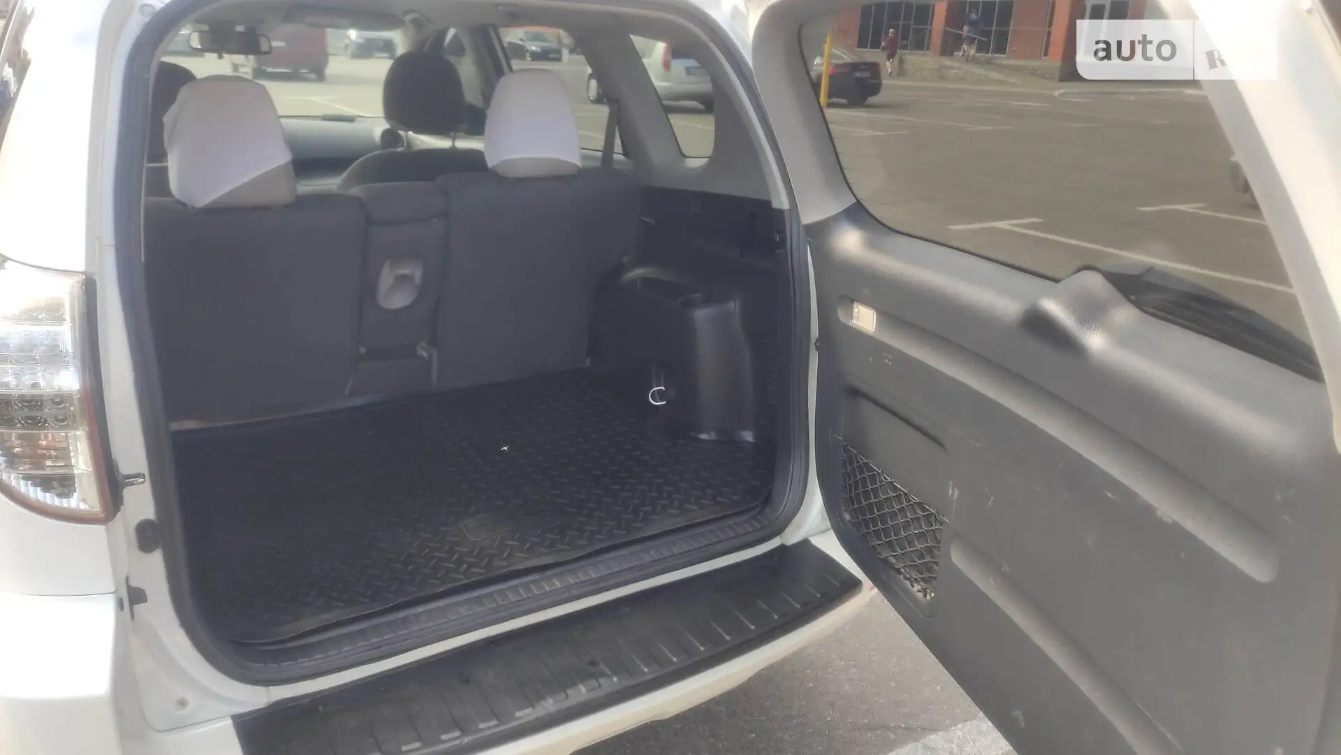 2013 Toyota RAV 4 - мініатюра 11