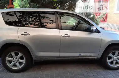 Toyota RAV4 EV 2012