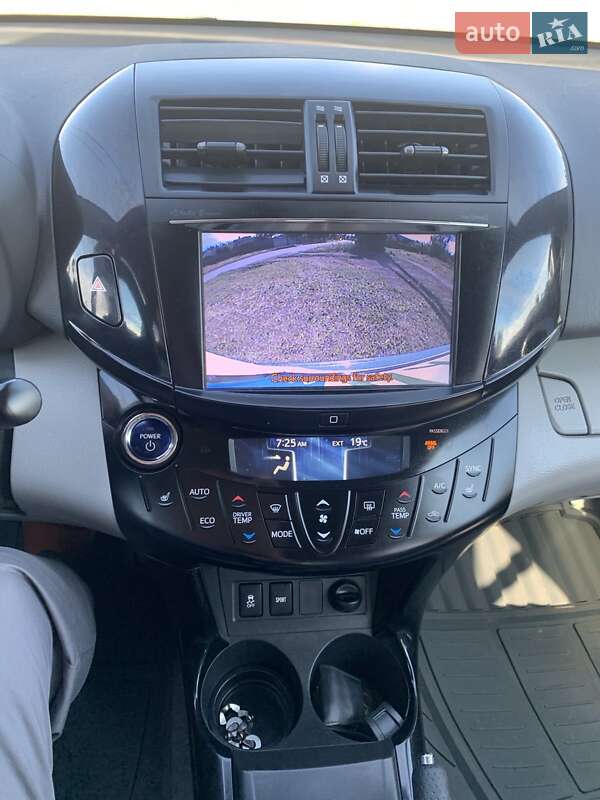Внедорожник / Кроссовер Toyota RAV4 EV 2013 в Харькове фото 24 Внедорожник / Кроссовер Toyota RAV4 EV 2013 в Харькове
