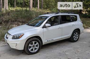 Toyota RAV4 EV 2014