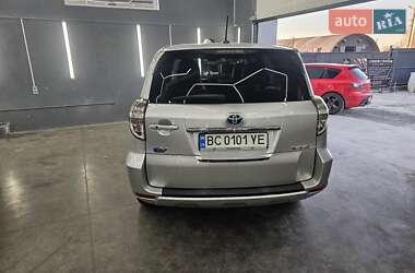 Внедорожник / Кроссовер Toyota RAV4 EV 2014 в 
