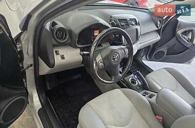 Внедорожник / Кроссовер Toyota RAV4 EV 2014 в 