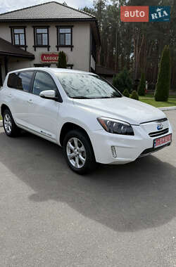 Внедорожник / Кроссовер Toyota RAV4 EV 2013 в 