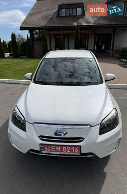 Внедорожник / Кроссовер Toyota RAV4 EV 2013 в 