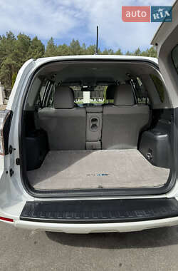 Внедорожник / Кроссовер Toyota RAV4 EV 2013 в 
