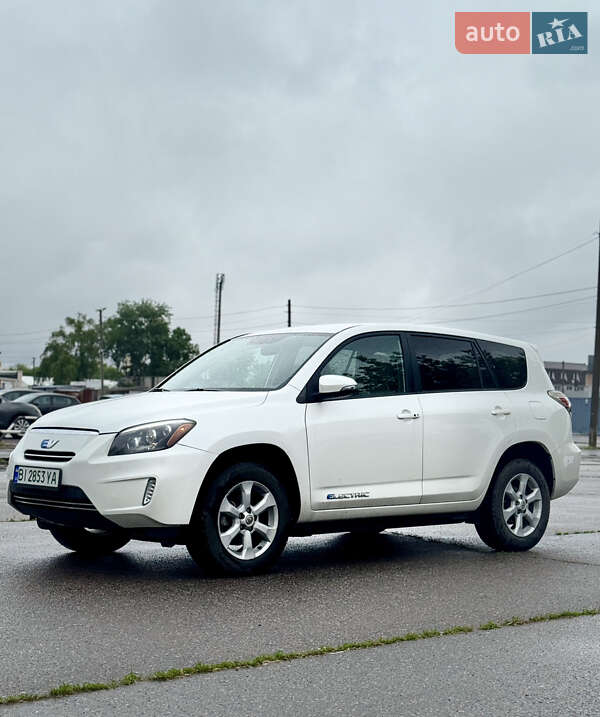 Toyota RAV4 EV 2013