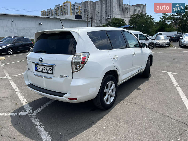 Внедорожник / Кроссовер Toyota RAV4 EV 2013 в Одессе фото 7 Внедорожник / Кроссовер Toyota RAV4 EV 2013 в Одессе