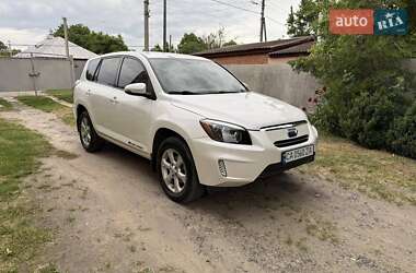 Внедорожник / Кроссовер Toyota RAV4 EV 2013 в Полтаве