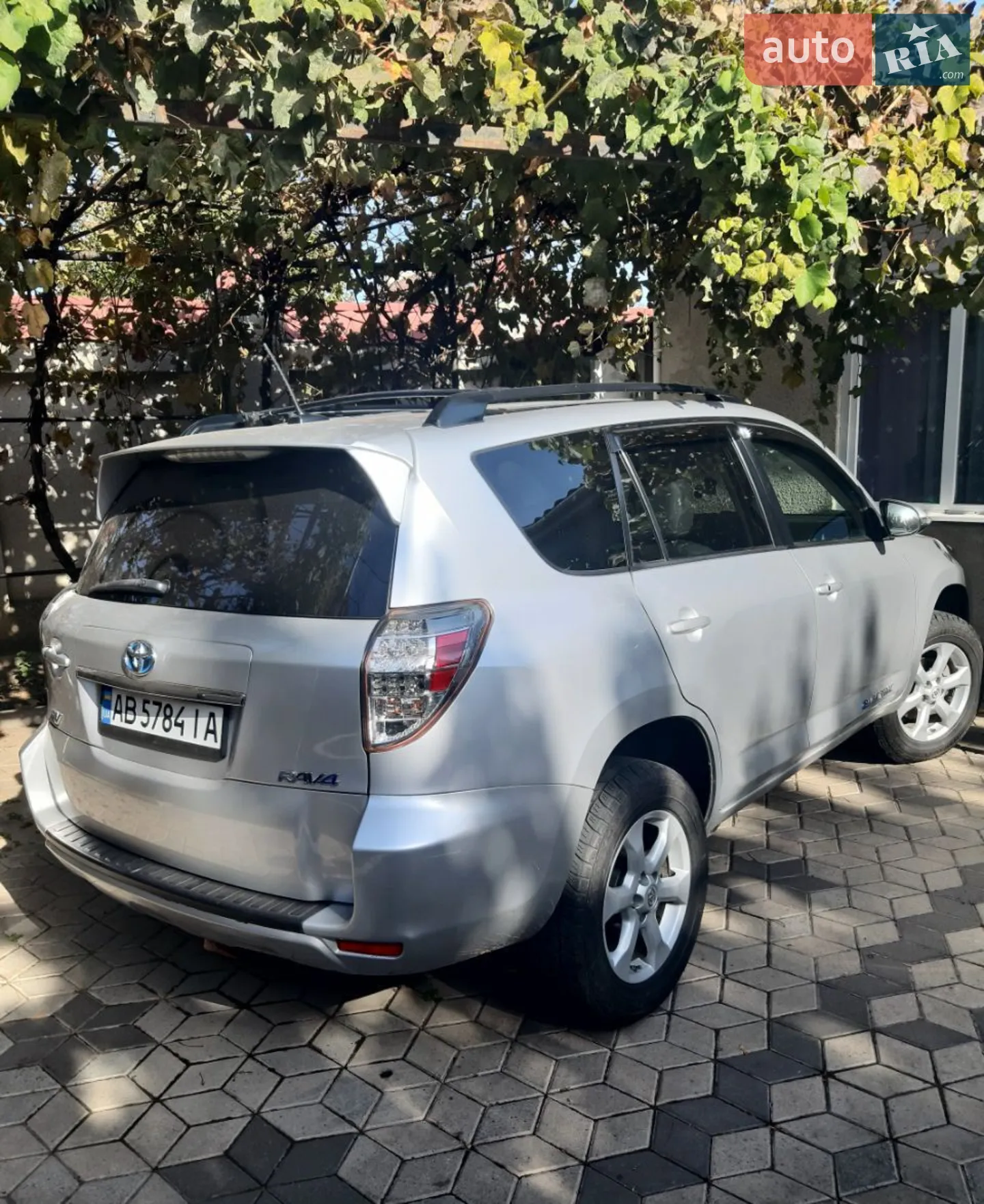 2014 Toyota RAV 4 - мініатюра 6