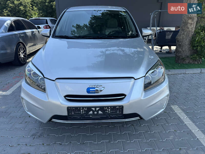 Toyota RAV4 EV 2014