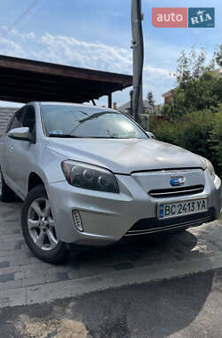 Внедорожник / Кроссовер Toyota RAV4 EV 2013 в Киеве