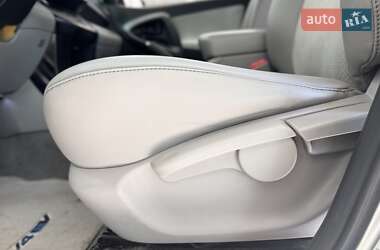 Внедорожник / Кроссовер Toyota RAV4 EV 2013 в 