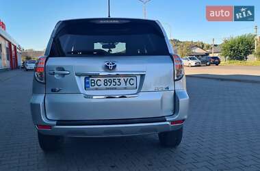 Внедорожник / Кроссовер Toyota RAV4 EV 2014 в 