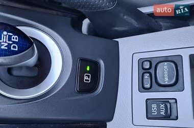 Внедорожник / Кроссовер Toyota RAV4 EV 2014 в 