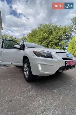 Toyota RAV4 EV 2013