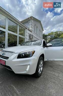 Внедорожник / Кроссовер Toyota RAV4 EV 2013 в 