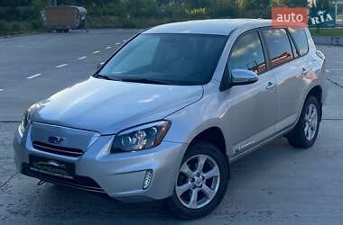 Внедорожник / Кроссовер Toyota RAV4 EV 2012 в 