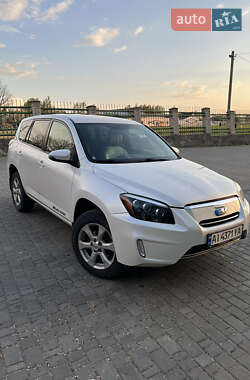 Toyota RAV4 EV 2014
