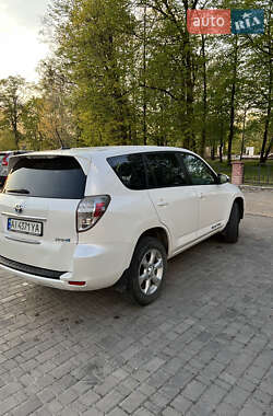 Внедорожник / Кроссовер Toyota RAV4 EV 2014 в 