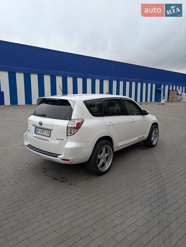 Внедорожник / Кроссовер Toyota RAV4 EV 2014 в Одессе фото 4 Внедорожник / Кроссовер Toyota RAV4 EV 2014 в Одессе
