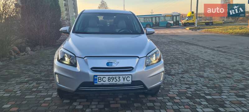 Позашляховик / Кросовер Toyota RAV4 EV 2014 в Нововолинську фото 31 Позашляховик / Кросовер Toyota RAV4 EV 2014 в Нововолинську