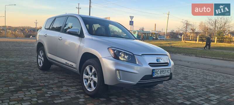 Позашляховик / Кросовер Toyota RAV4 EV 2014 в Нововолинську фото 34 Позашляховик / Кросовер Toyota RAV4 EV 2014 в Нововолинську