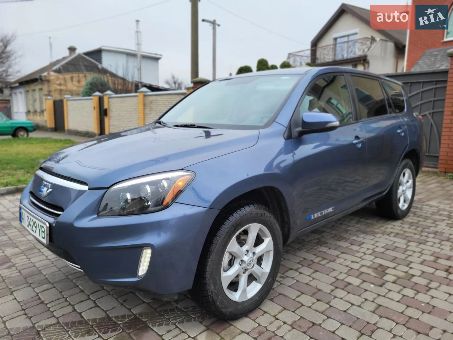 2014 Toyota RAV 4 - мініатюра 2