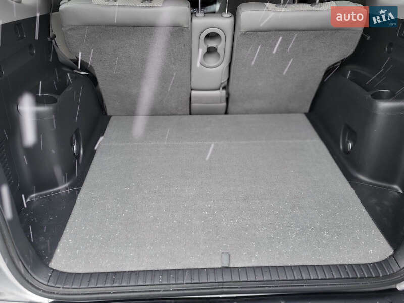 Позашляховик / Кросовер Toyota RAV4 EV 2014 в Черкасах фото 61 Позашляховик / Кросовер Toyota RAV4 EV 2014 в Черкасах