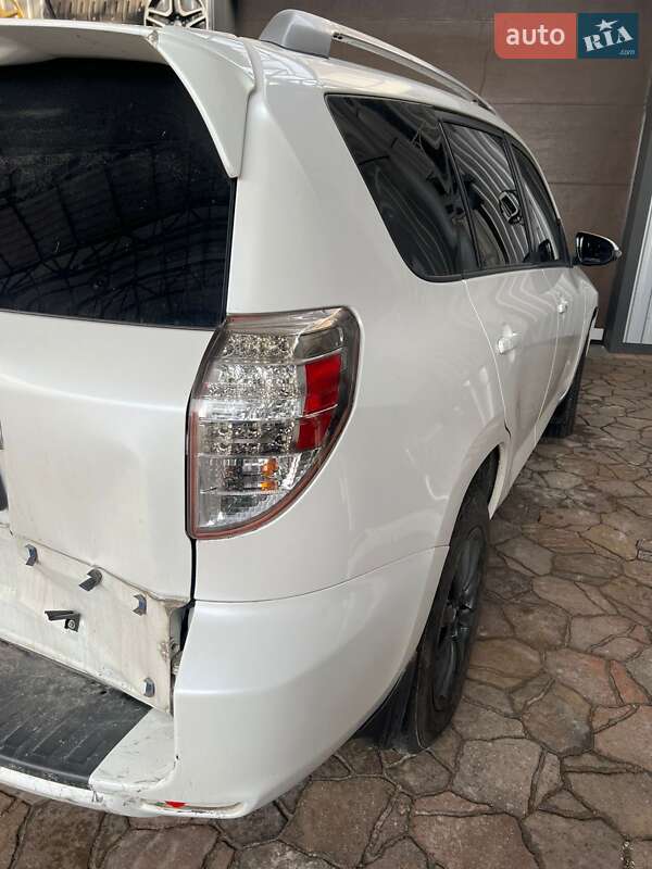 Внедорожник / Кроссовер Toyota RAV4 EV 2013 в Белой Церкви