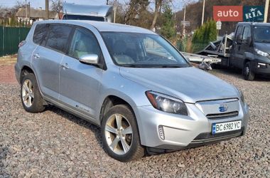 Позашляховик / Кросовер Toyota RAV4 EV 2014 в Городку
