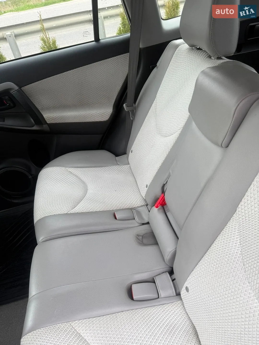 2014 Toyota RAV 4 - мініатюра 8