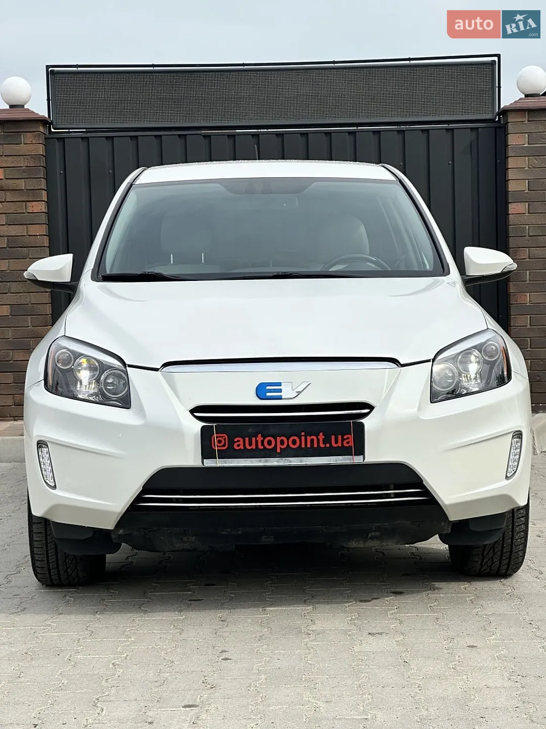 2013 Toyota RAV 4 - мініатюра 2