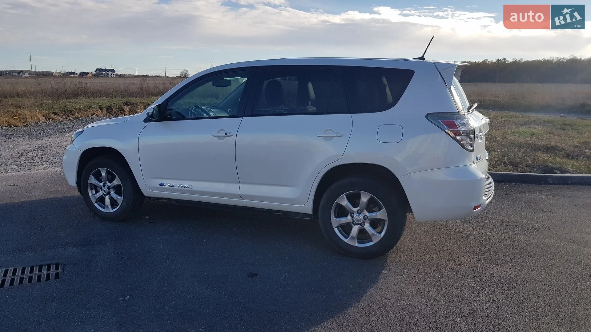 2014 Toyota RAV 4 - мініатюра 3